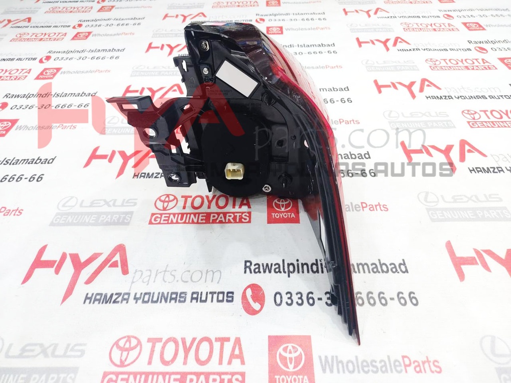 LENS &amp; BODY, REAR COMBINATION LAMP, LH