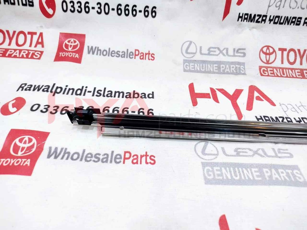 MOULDING, REAR DOOR WINDOW FRAME UPR LH