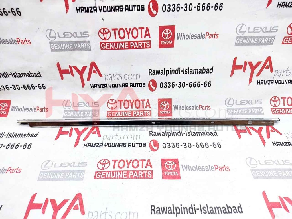 MOULDING, REAR DOOR WINDOW FRAME, UPPER RH