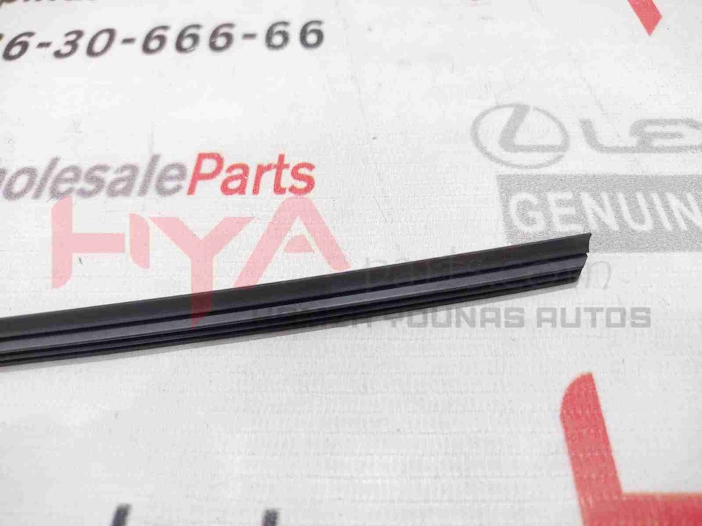 RUBBER, WIPER BLADE, CENTER