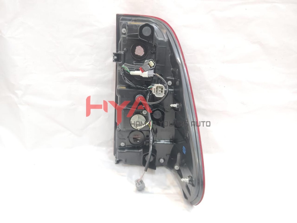 LENS &amp; BODY, REAR COMBINATION LAMP, LH TYC