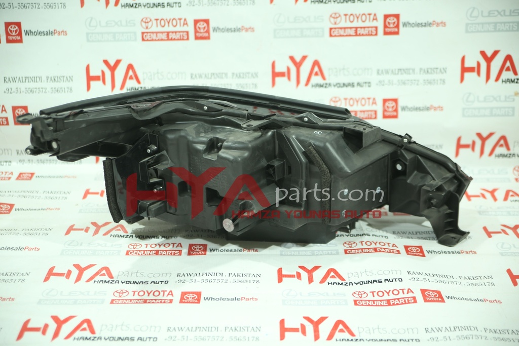 81185-60J61 [HEAD LIGHT LX 570 2016 LH]