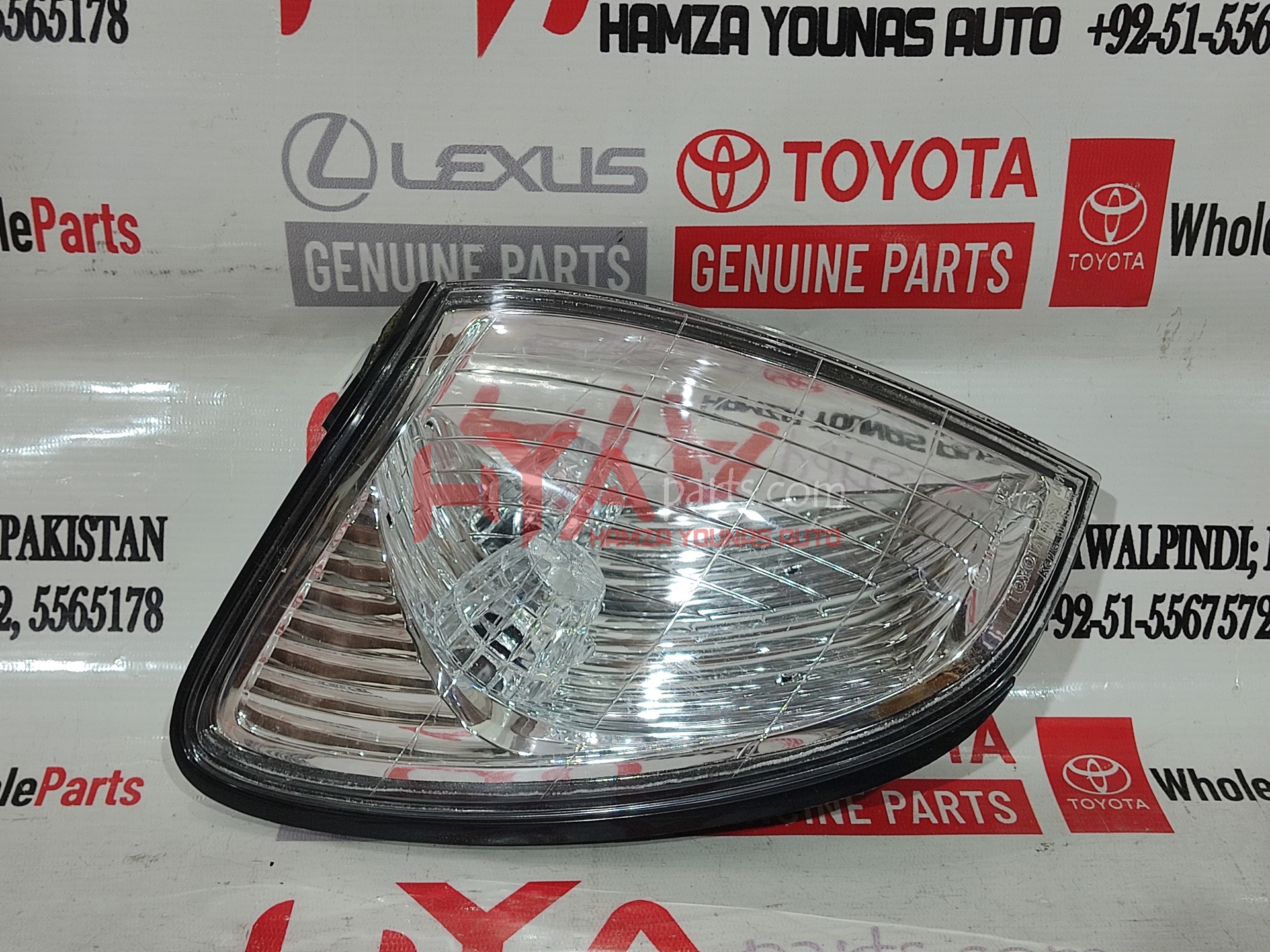 [81520-60350] LAMP ASSY, FRONT TURN SIGNAL, LH