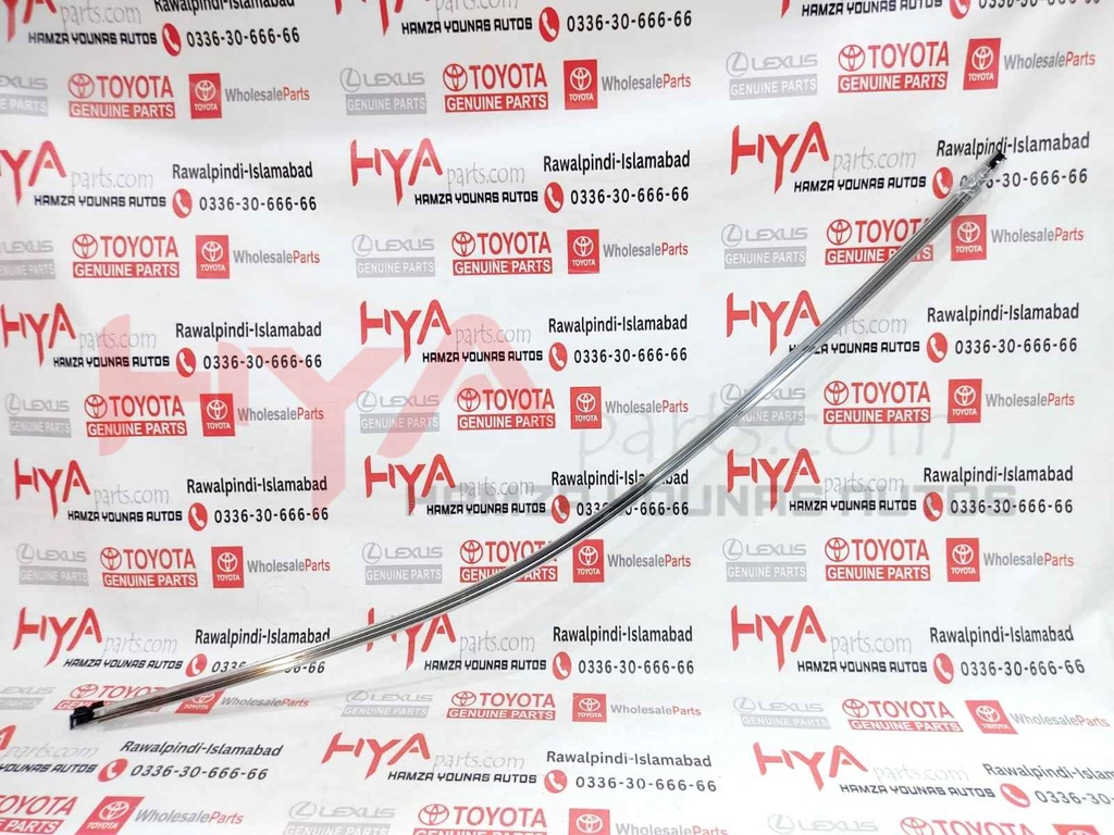 MOULDING, FRONT DOOR WINDOW FRAME, UPPER RH