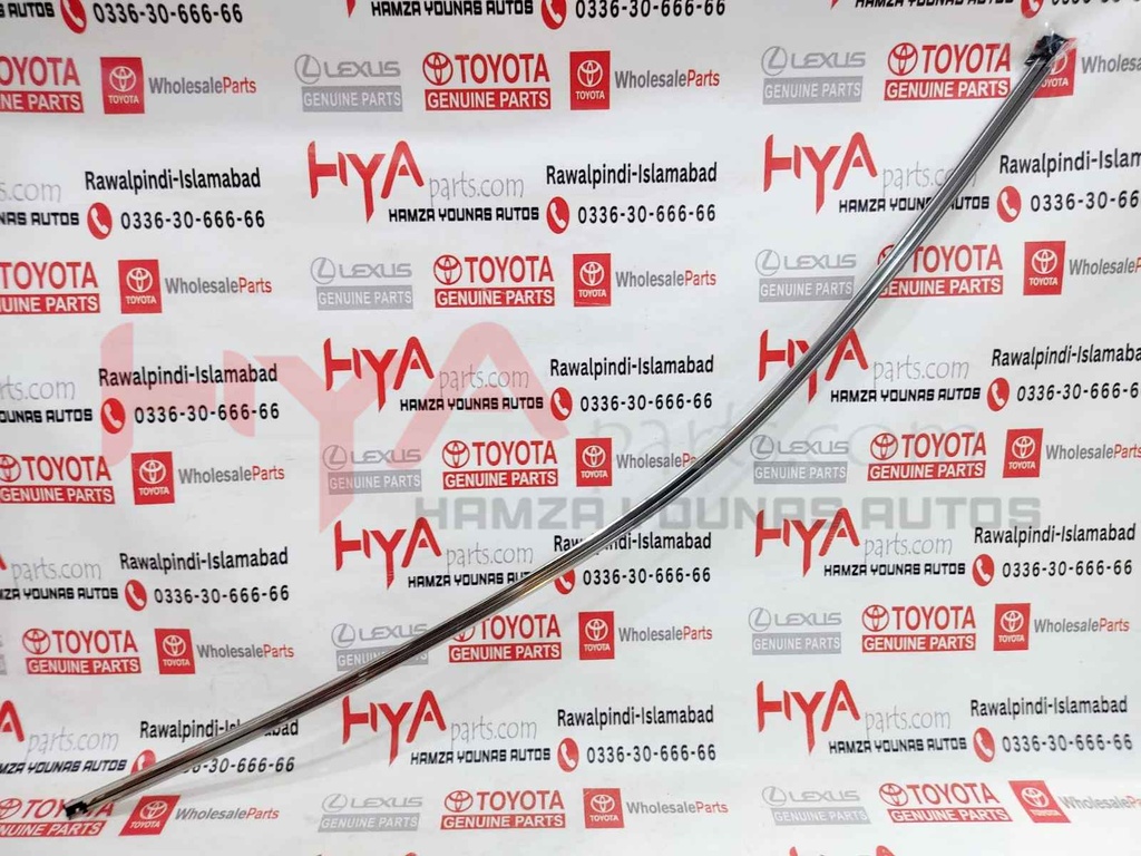 MOULDING, FRONT DOOR WINDOW FRAME, UPPER LH