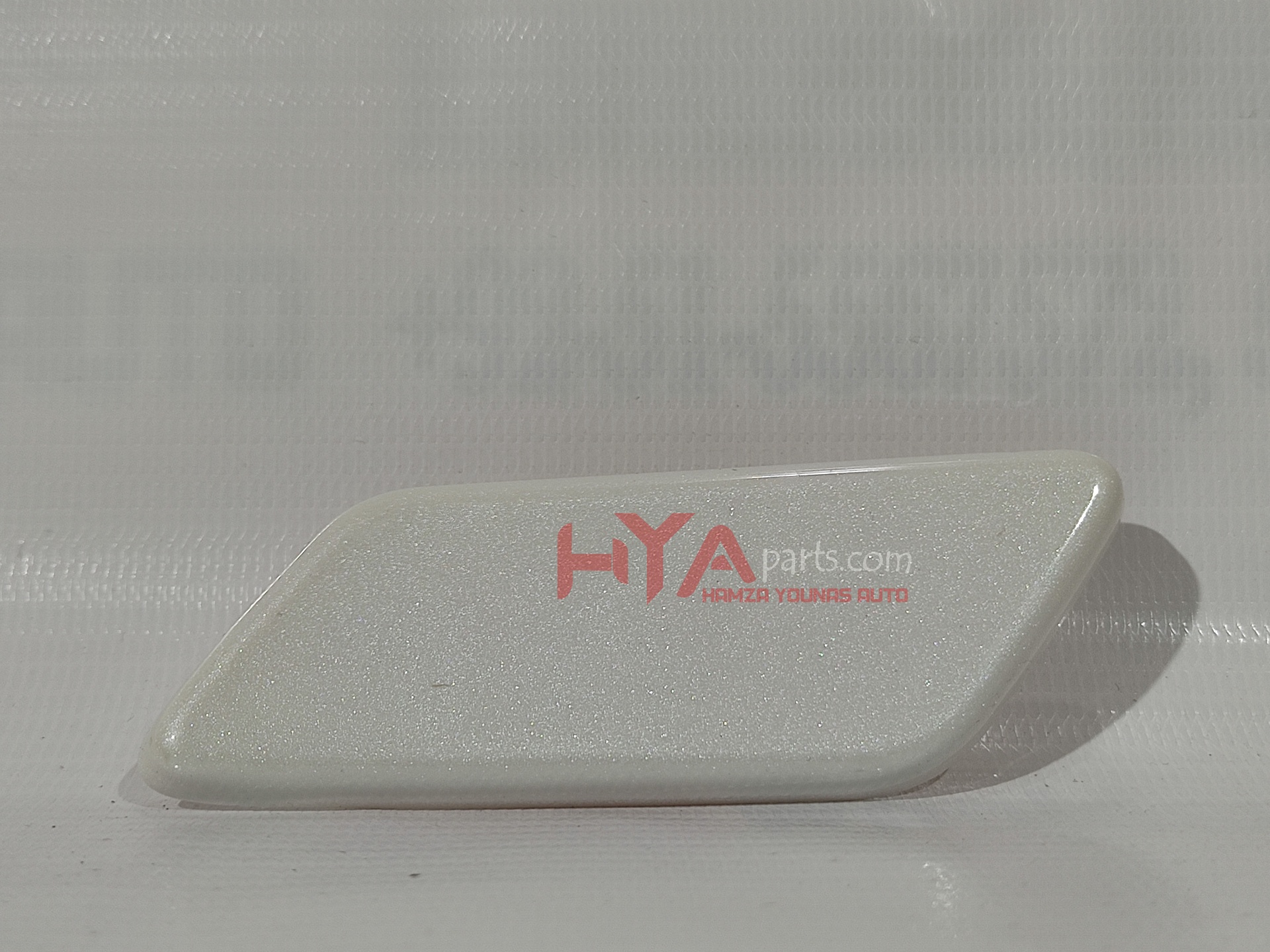 [85045-60070-CH] NOZZLE SUB-ASSY, TYPE1 H/LAMP WASHER, LH