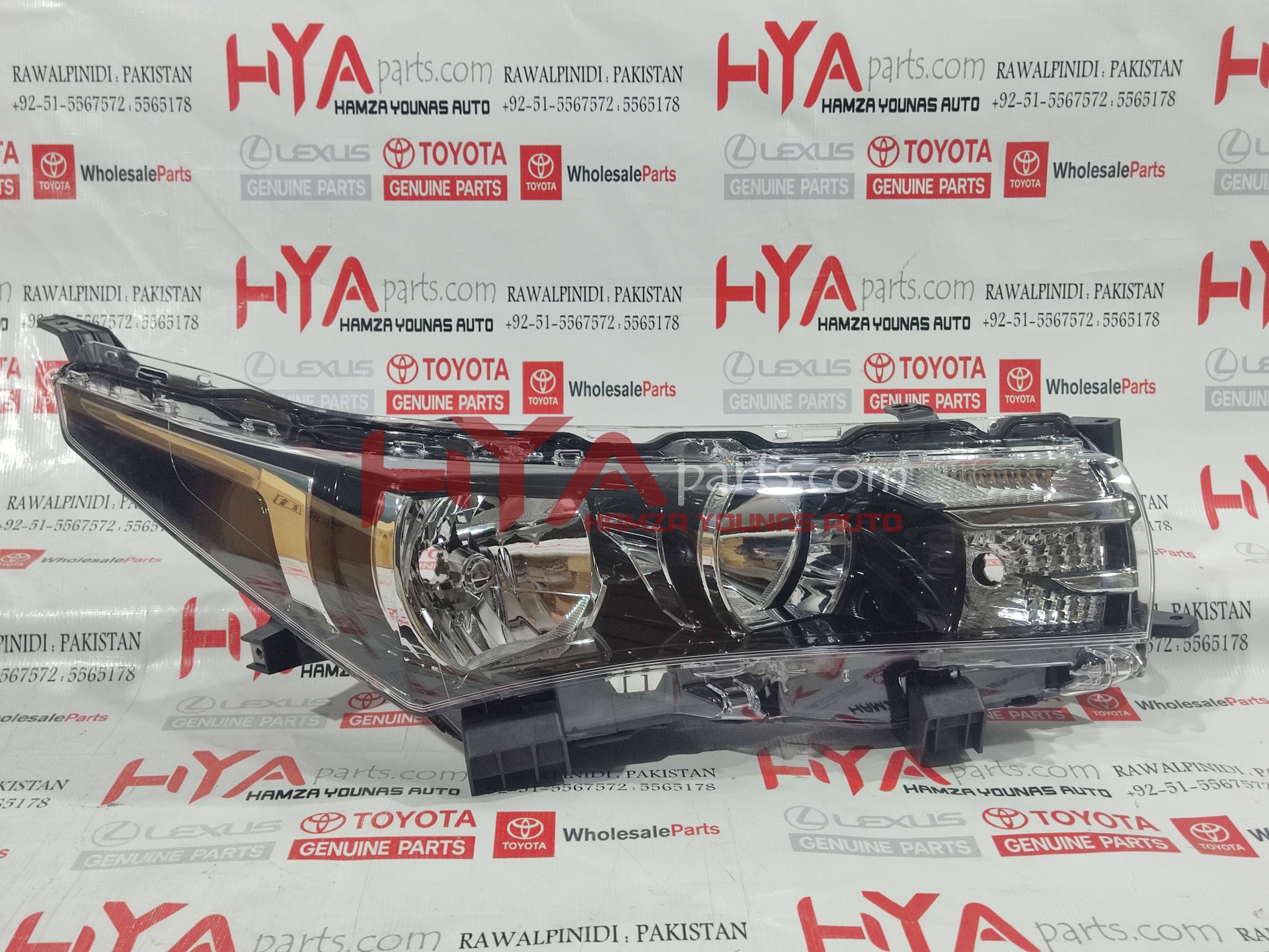 [81130-02F21] UNIT ASSY, HEADLAMP, RH (HEAD LIGHT)