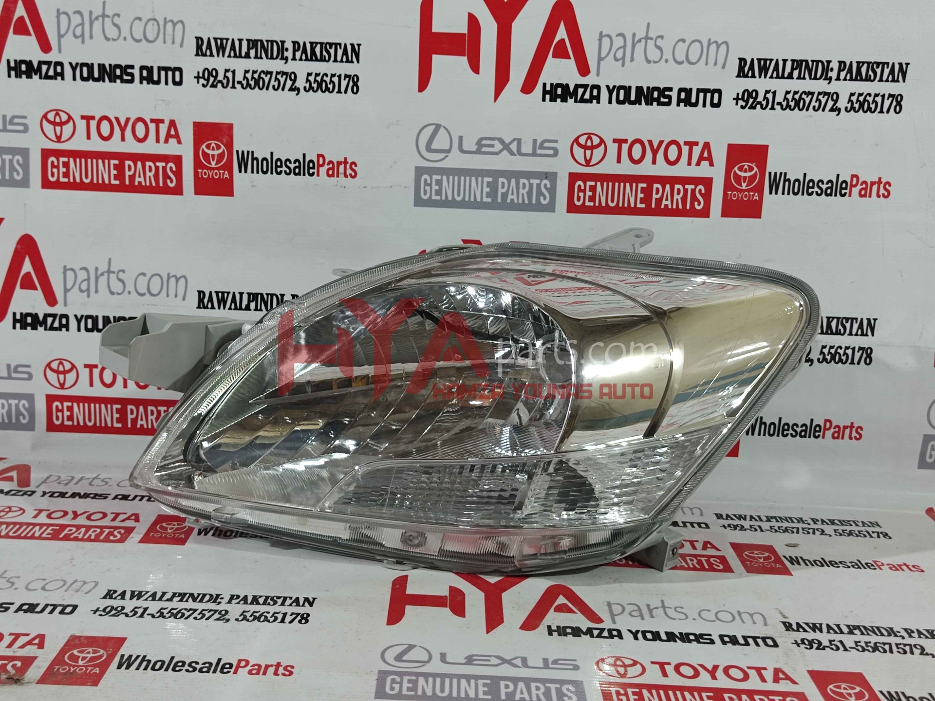 [81170-52720] UNIT ASSY, HEADLAMP, LH (HEAD LIGHT)