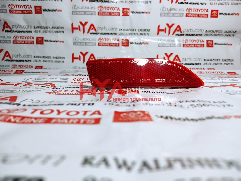 REFLECTOR ASSY, REFLEX, RH (REAR BUMPER REFLECTOR)