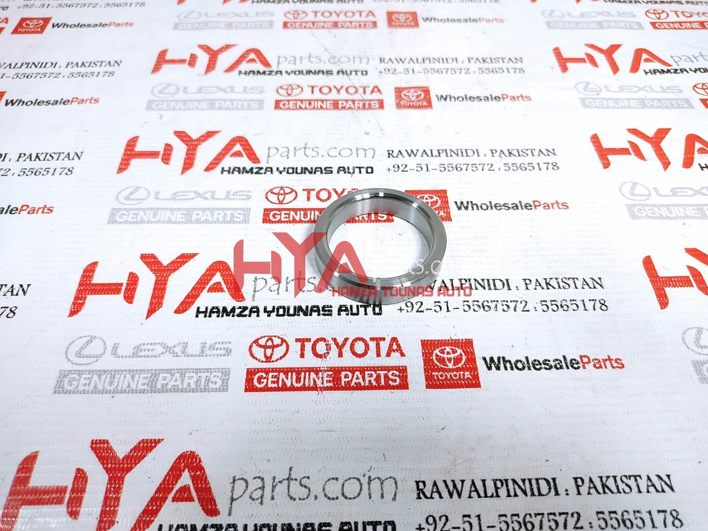 RETAINER, REAR AXLE BEARING, INNER RH