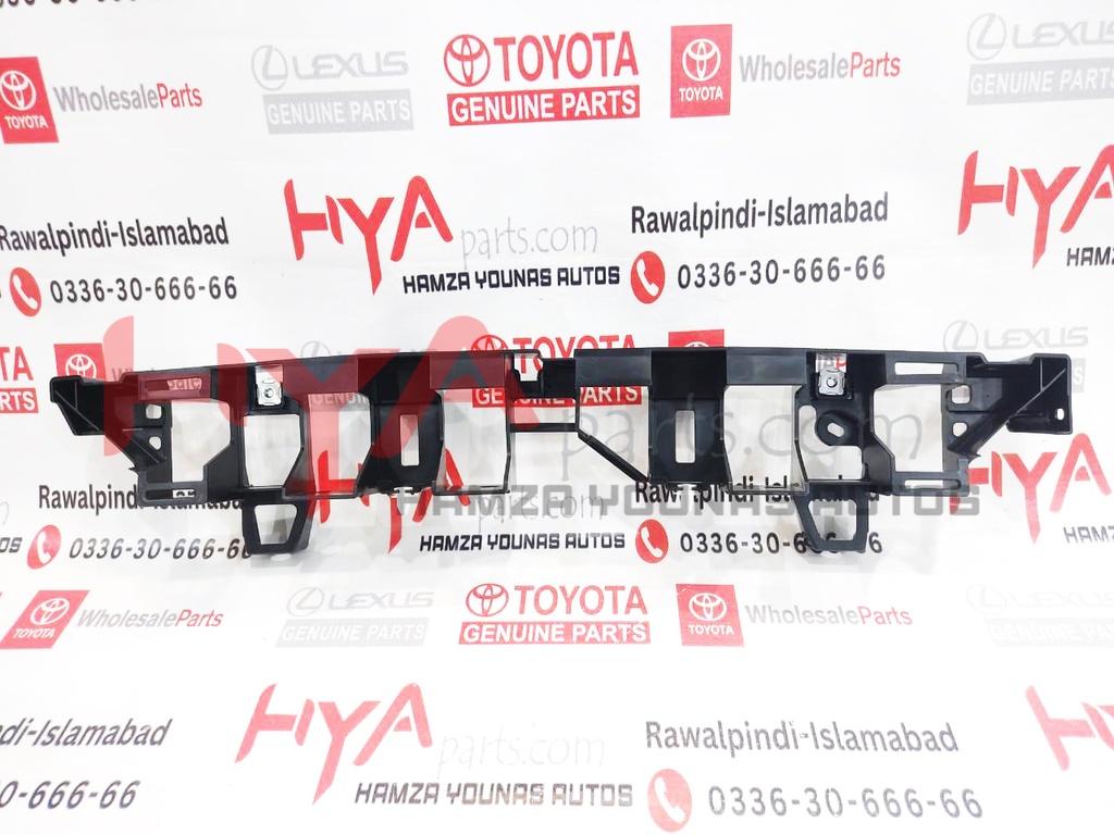 RETAINER, FRONT BUMPER, UPPER CENTER