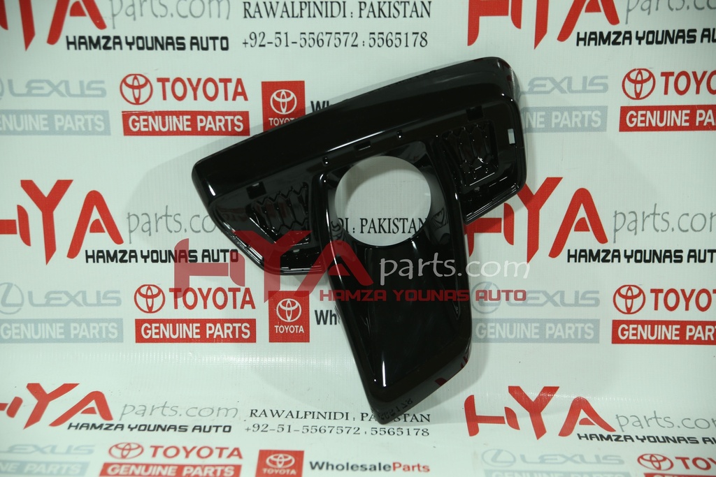 COVER, FOG LAMP, RH