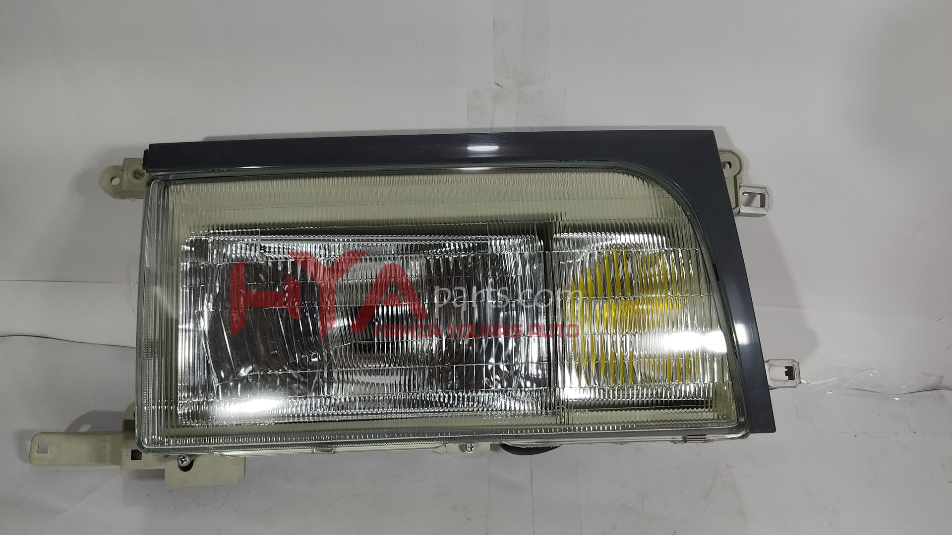 [DP 212-11A6R] HEAD LIGHT COASTER 96 RH