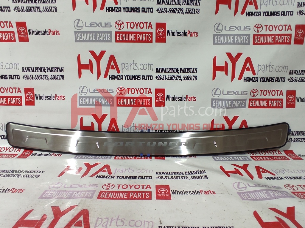 [PC176-0K004] REAR STEP GUARD FORTUNER 156 SERIES