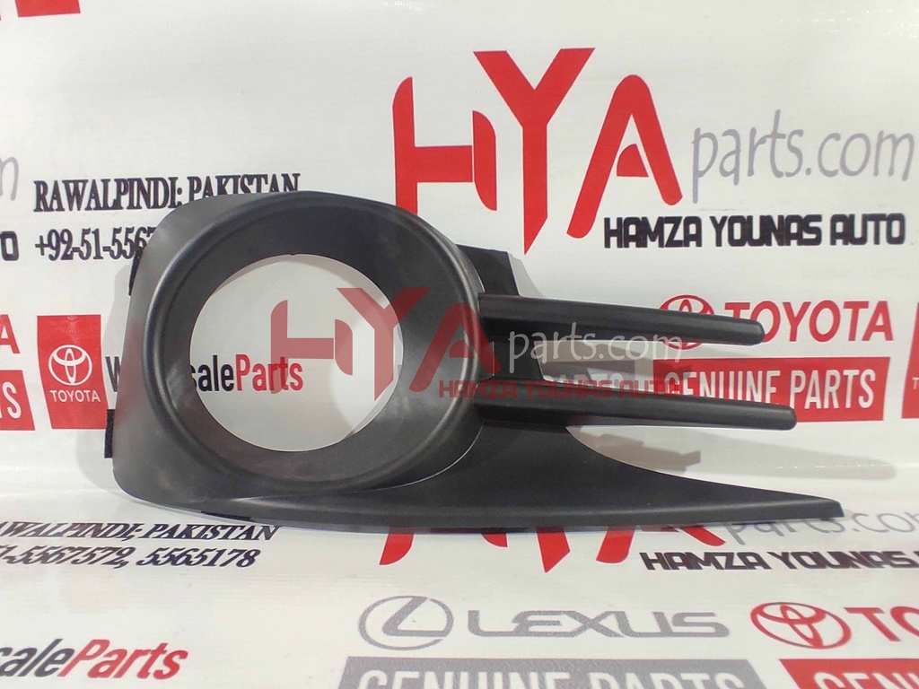[PZ035-0KA56] FOG LAMP COVER FORTUNER 2015 TRD SPORTIO RH