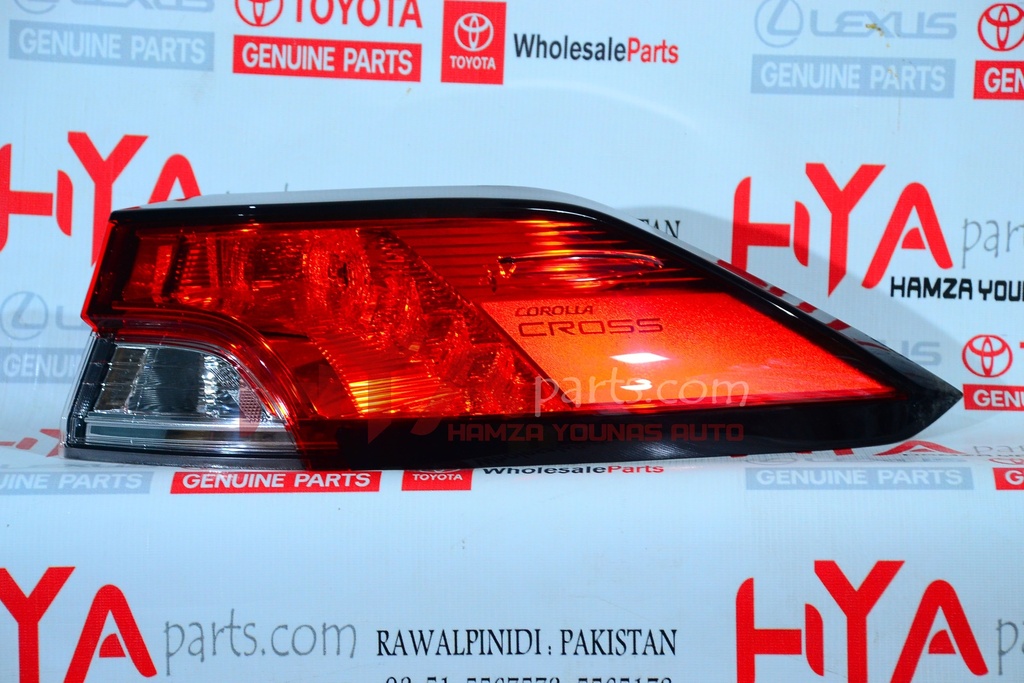 [81551-0A060] LENS &amp; BODY, REAR COMBINATION LAMP, RH (BACK LIGHT)