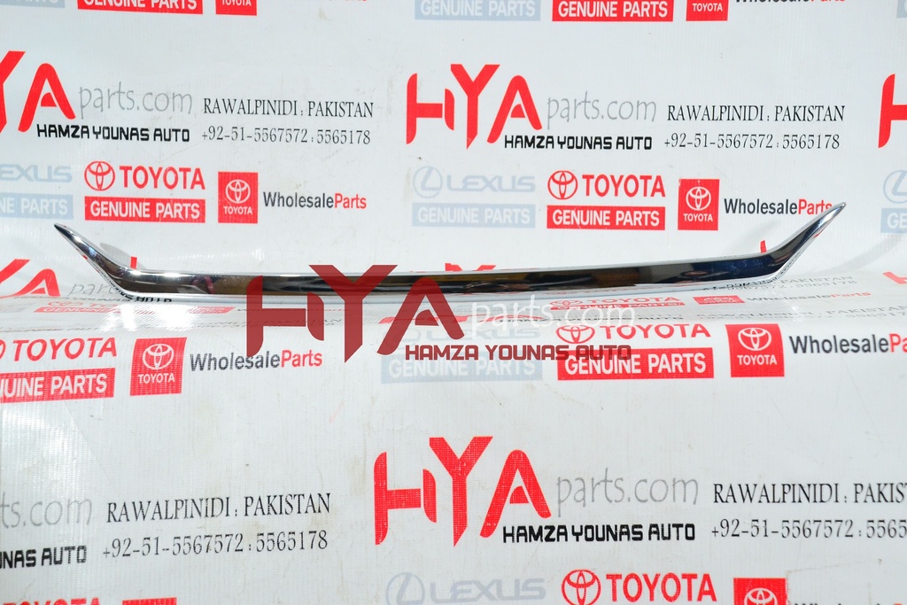 [PC406-0D001] TRUNK GARNISH, CHROME YARIS