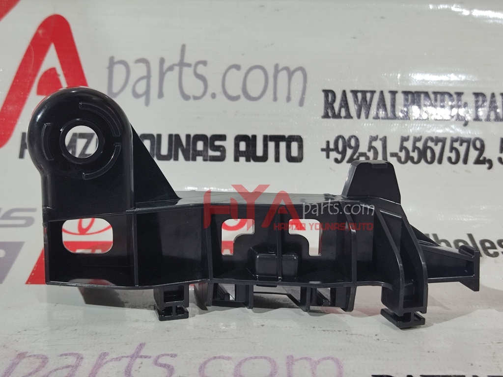 [52562-06150] RETAINER, REAR BUMPER, UPPER RH