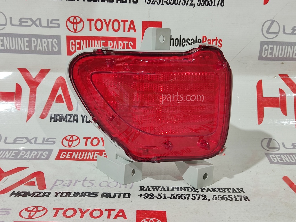[81490-42020] LAMP ASSY, RR FOG