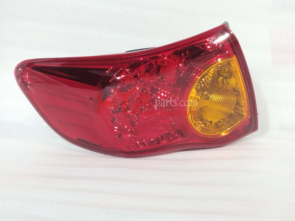 [TYC 11-B222-05-6B] BACK LIGHT OUTER LH COROLLA 2010