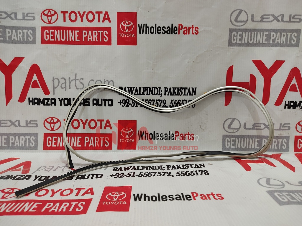 [76925-13030-B3] PROTECTOR, SIDE MUDGUARD, RH