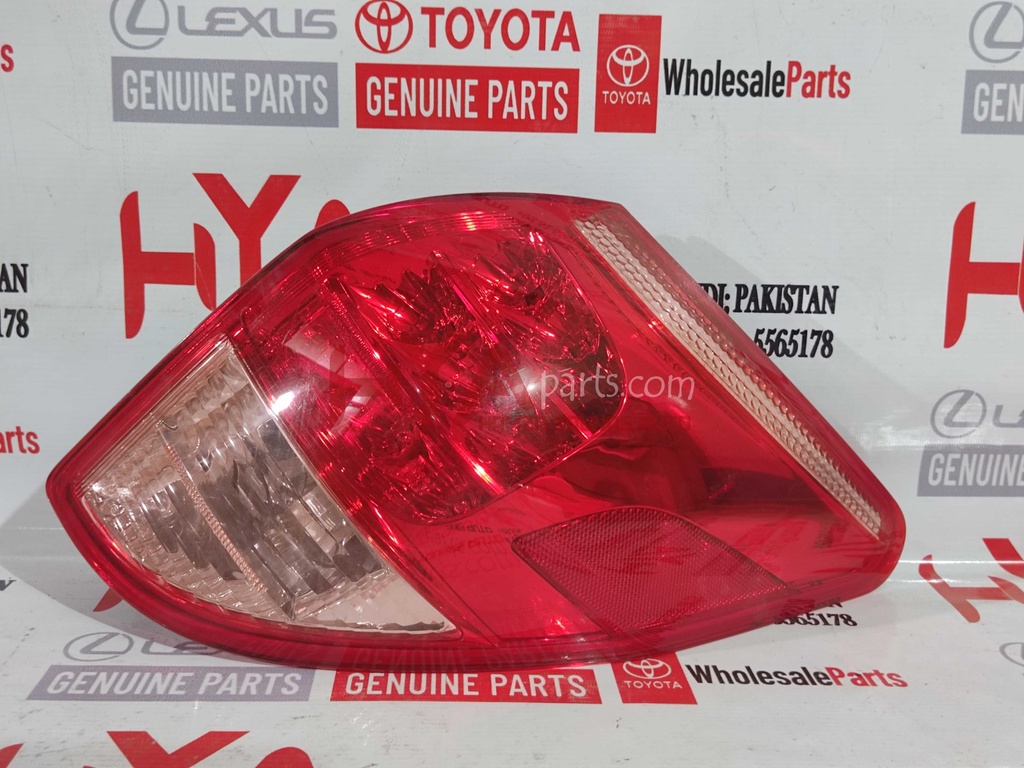 [81551-42091] LENS &amp; BODY, REAR COMBINATION LAMP, RH (BACK LIGHT)