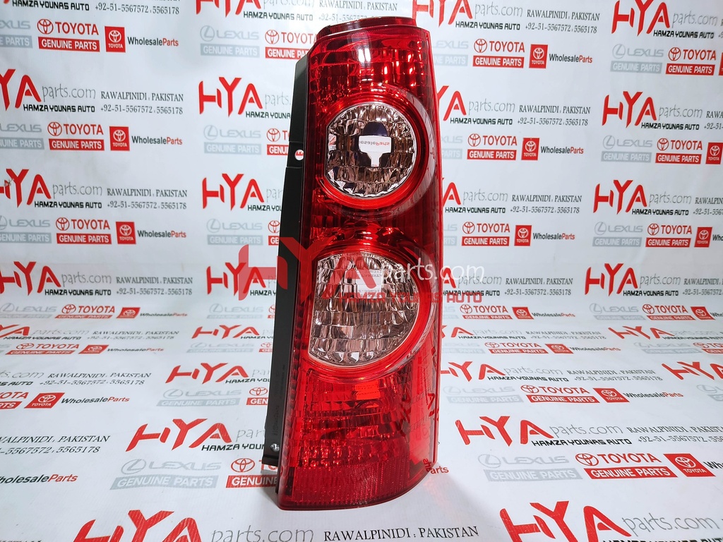 [81551-BZ060] LENS &amp; BODY, REAR COMBINATION LAMP, RH (BACK LIGHT)