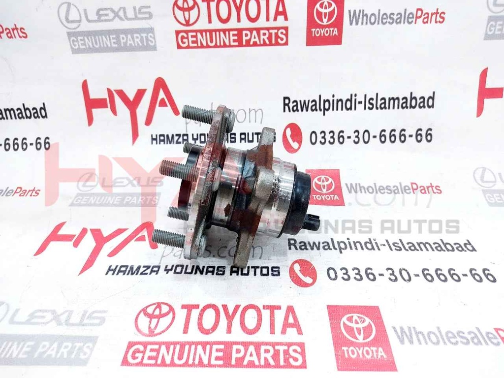 [43550-30011] HUB SUB-ASSY, FRONT AXLE, RH