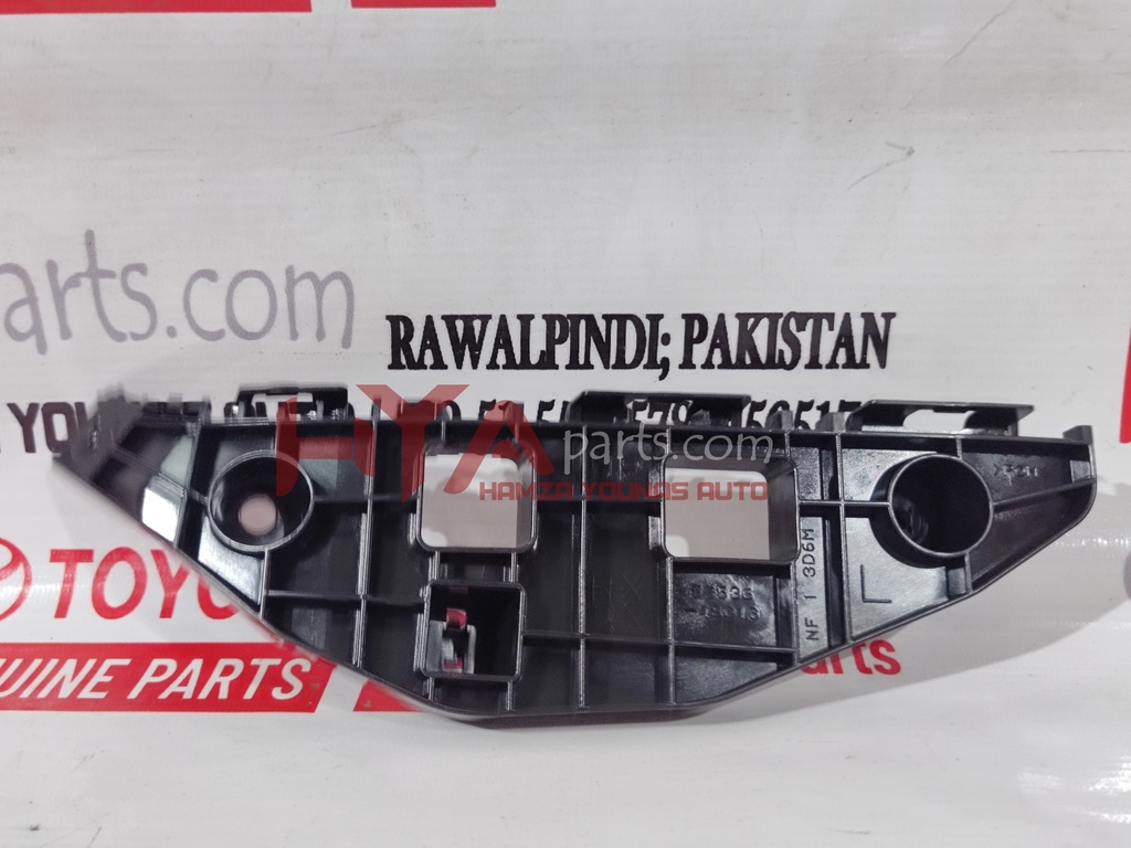 [52536-48013] RETAINER, FRONT BUMPER SIDE, LH (BUMPER SPACER)