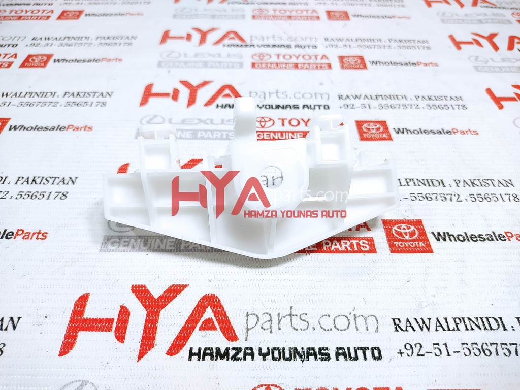 [52562-12210] RETAINER, REAR BUMPER, UPPER RH