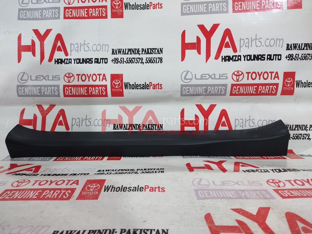 [67913-02350-OPM] PLATE, FRONT DOOR SCUFF, RH