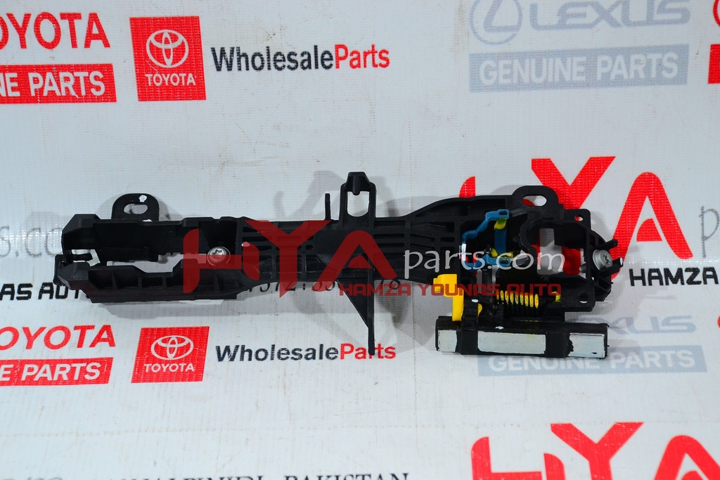 [69060-02470] LOCK ASSY, REAR DOOR W/MOTOR, LH